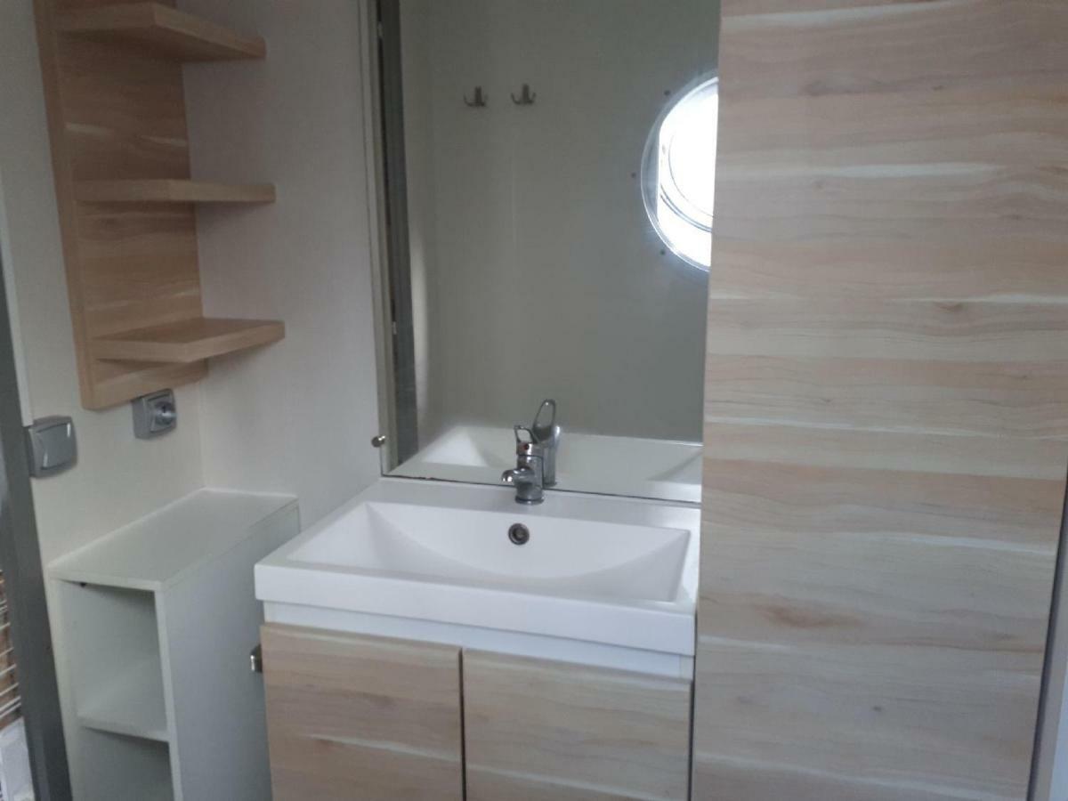 Mobil Home Sainte Baume Nans-les-Pins Exterior photo